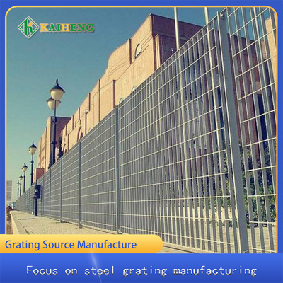 Galvaniseerde de Koolstofstaalq235 Hete Onderdompeling Gelast Mesh Fencing Grid Customized
