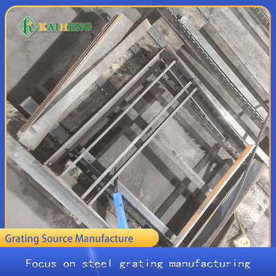 Aangepaste het Staalgrating Q235 Q355 van het sceptische putafval Rek