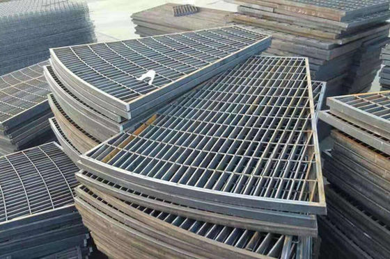 ANSI NAAMM Veiligheid Gegalvaniseerde Grating van de Staalgang Gevormde Ventilator