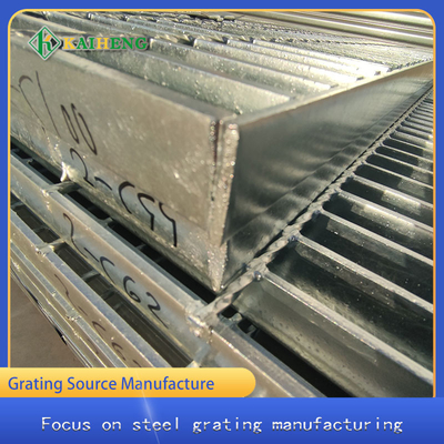 Industriële grating van het Hete Onderdompelings gegalvaniseerde staal Plaat 30mmx50mm