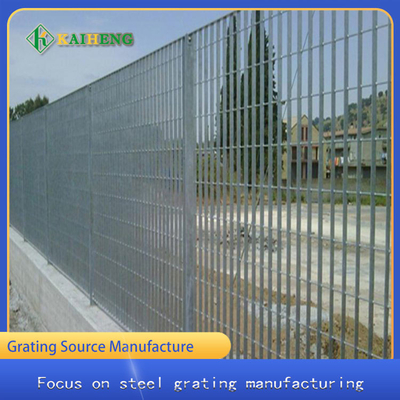 Het Openlucht Plastic Bespuiten van Mesh Metal Grate Fencing With van de 1 Duimdraad van de wegspoorweg