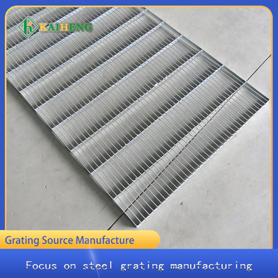 Omheining For Poultry Cage van Mesh Corrosion Resistant Metal Grate van het hete Onderdompelings de Gegalvaniseerde Net