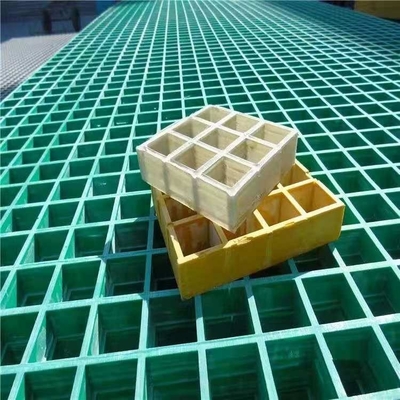 Grating van FRP Pultruded Plastic Ganggrating Traliewerk voor 4S-Winkelautowasserette